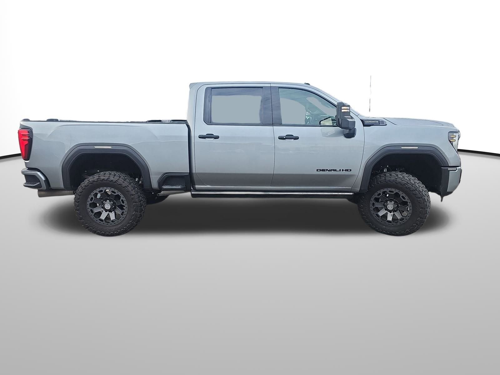 Used 2025 GMC Sierra 3500 Denali Ultimate image 7