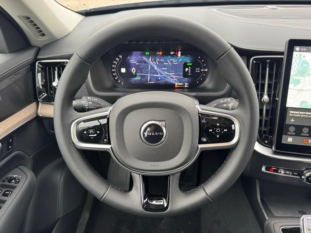 New 2026 Volvo XC90 T8 Plus w/ Protection Package Premier AWD/4WD image 12