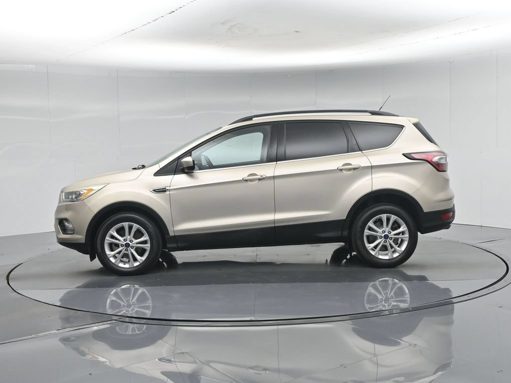 Certified 2017 Ford Escape SE w/ Equipment Group 201A FWD image 31