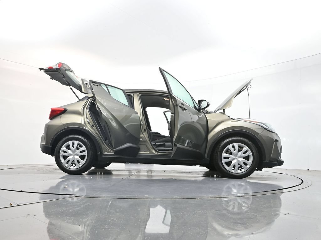 Used 2021 Toyota C-HR LE FWD image 47
