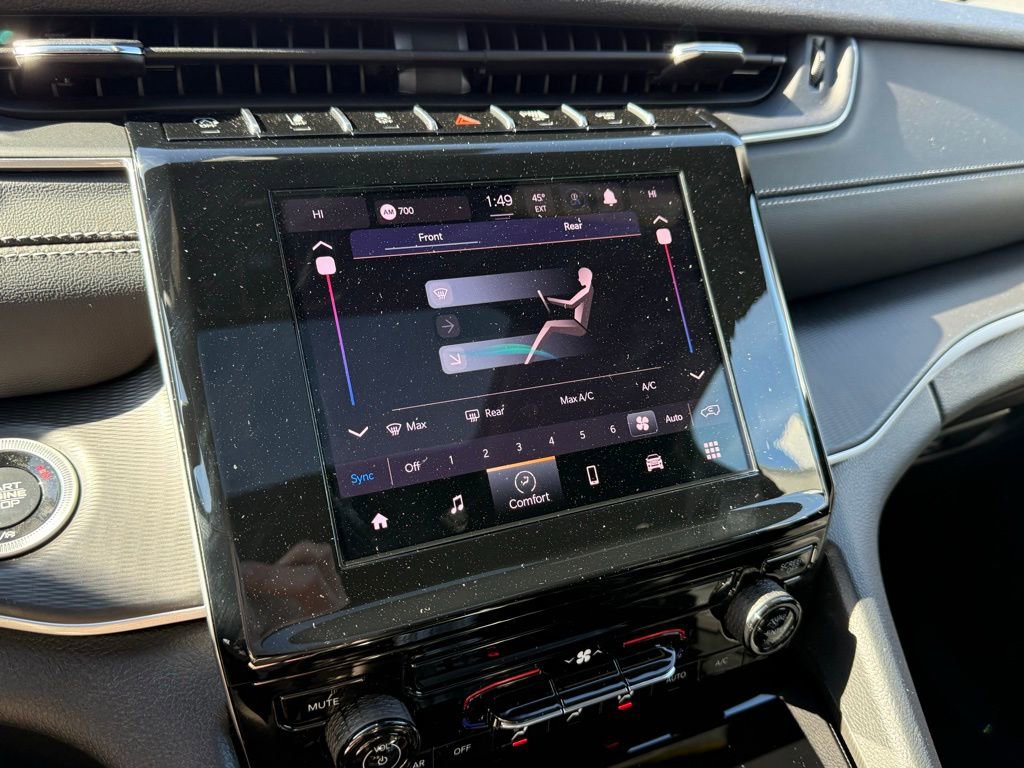 New 2025 Jeep Grand Cherokee L Laredo w/ Trailer Tow Package image 19