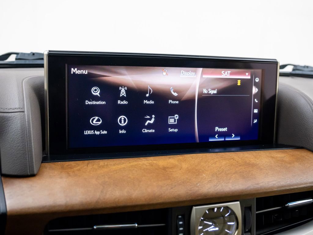 Used 2020 Lexus LX 570 4WD w/ Luxury Package image 35