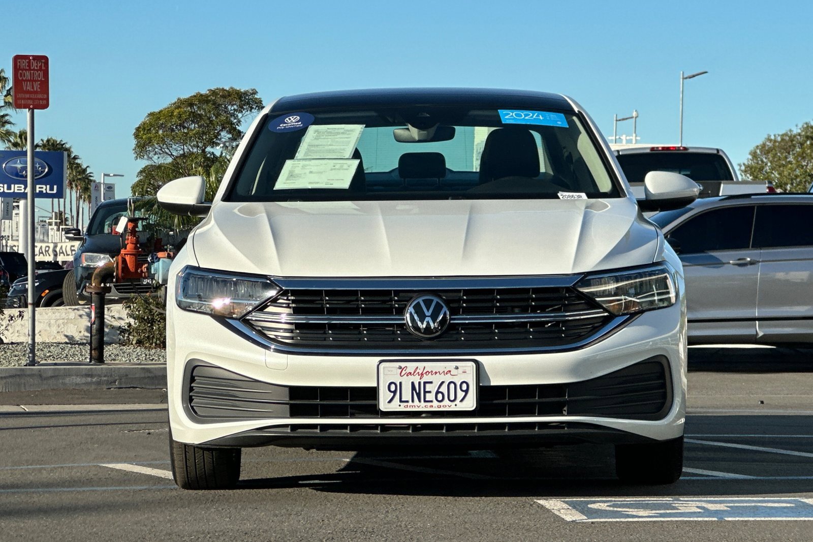 Certified 2024 Volkswagen Jetta SE image 9