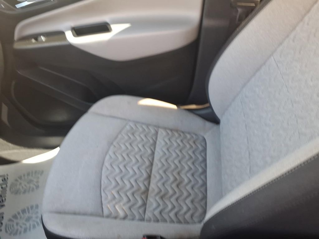 Used 2024 Chevrolet Equinox LT FWD image 25