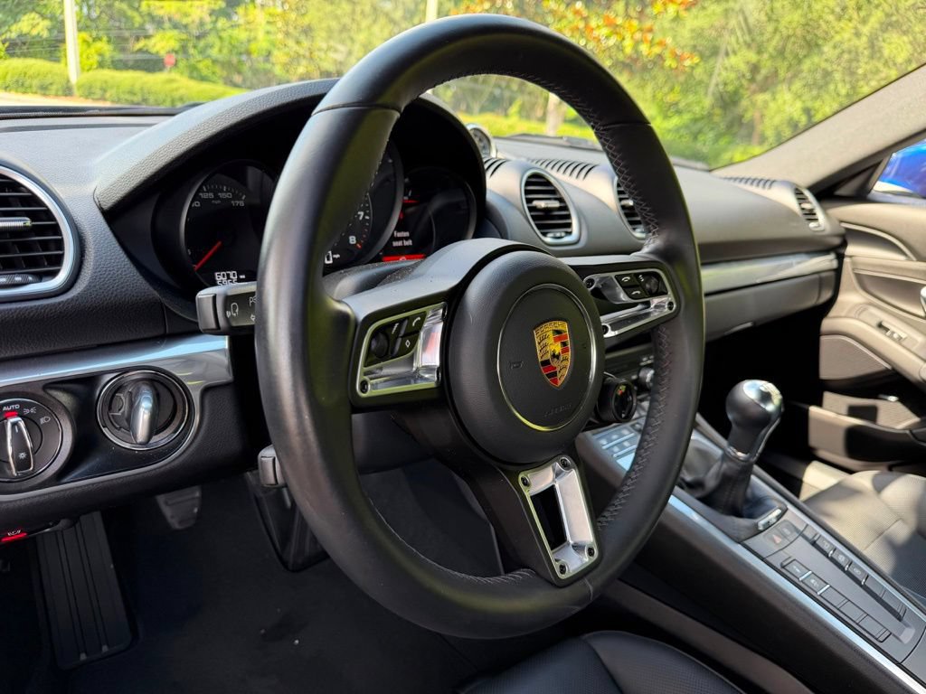 Certified 2024 Porsche 718 Cayman RWD image 9