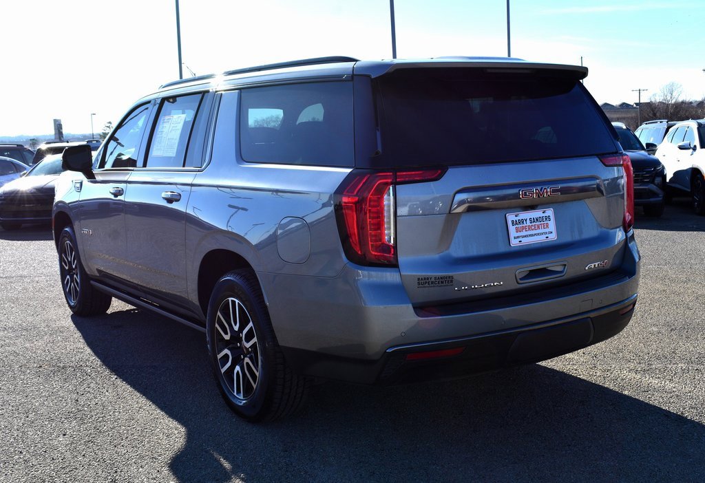 Used 2023 GMC Yukon XL AT4 w/ AT4 Premium Plus Package image 4