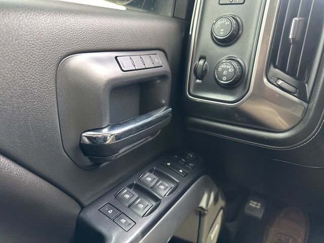 Used 2018 Chevrolet Silverado 1500 LTZ Z71 w/ Redline Edition image 21