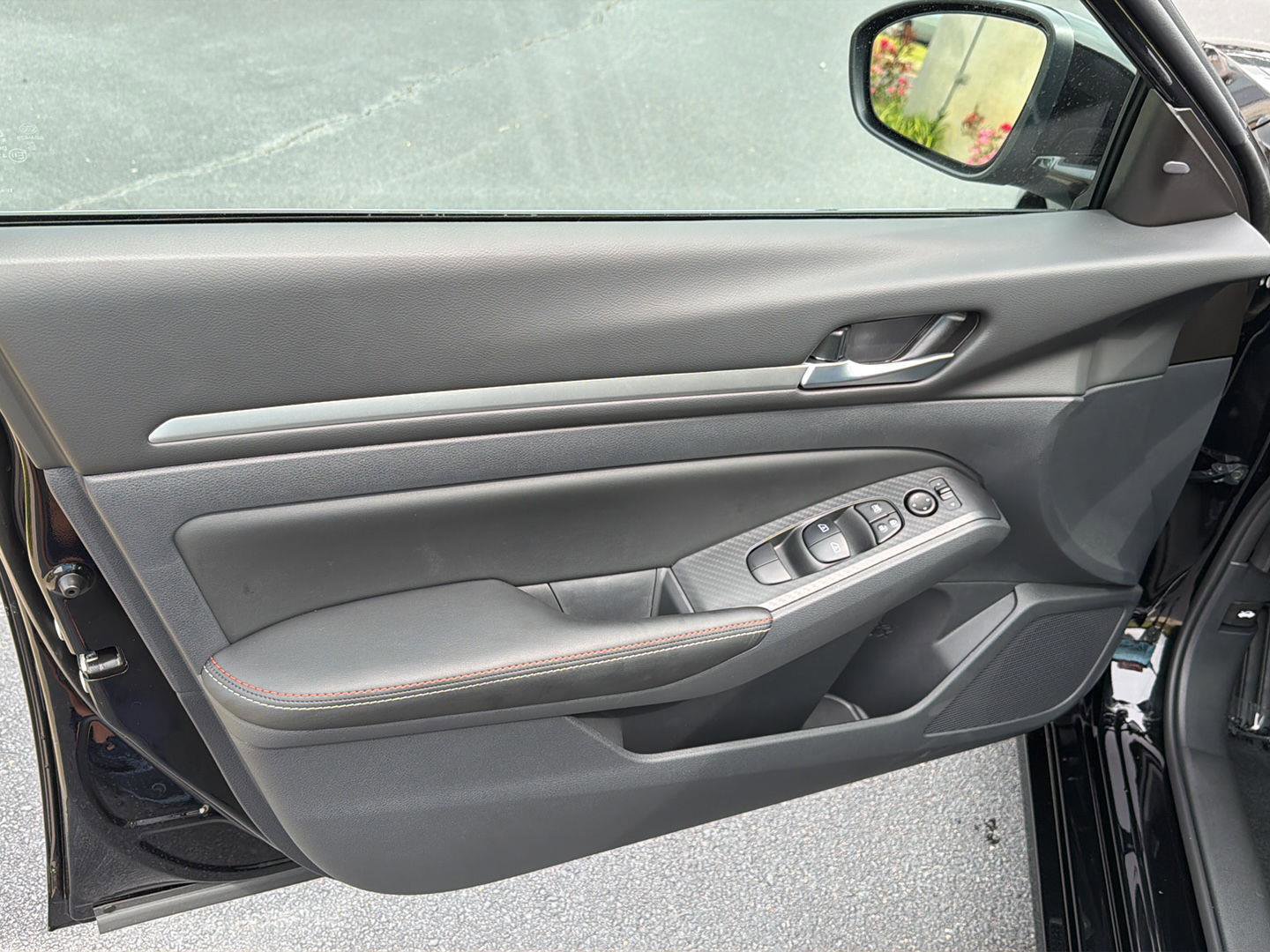 New 2026 Nissan Altima 2.5 SR w/ SR Premium Package FWD image 16
