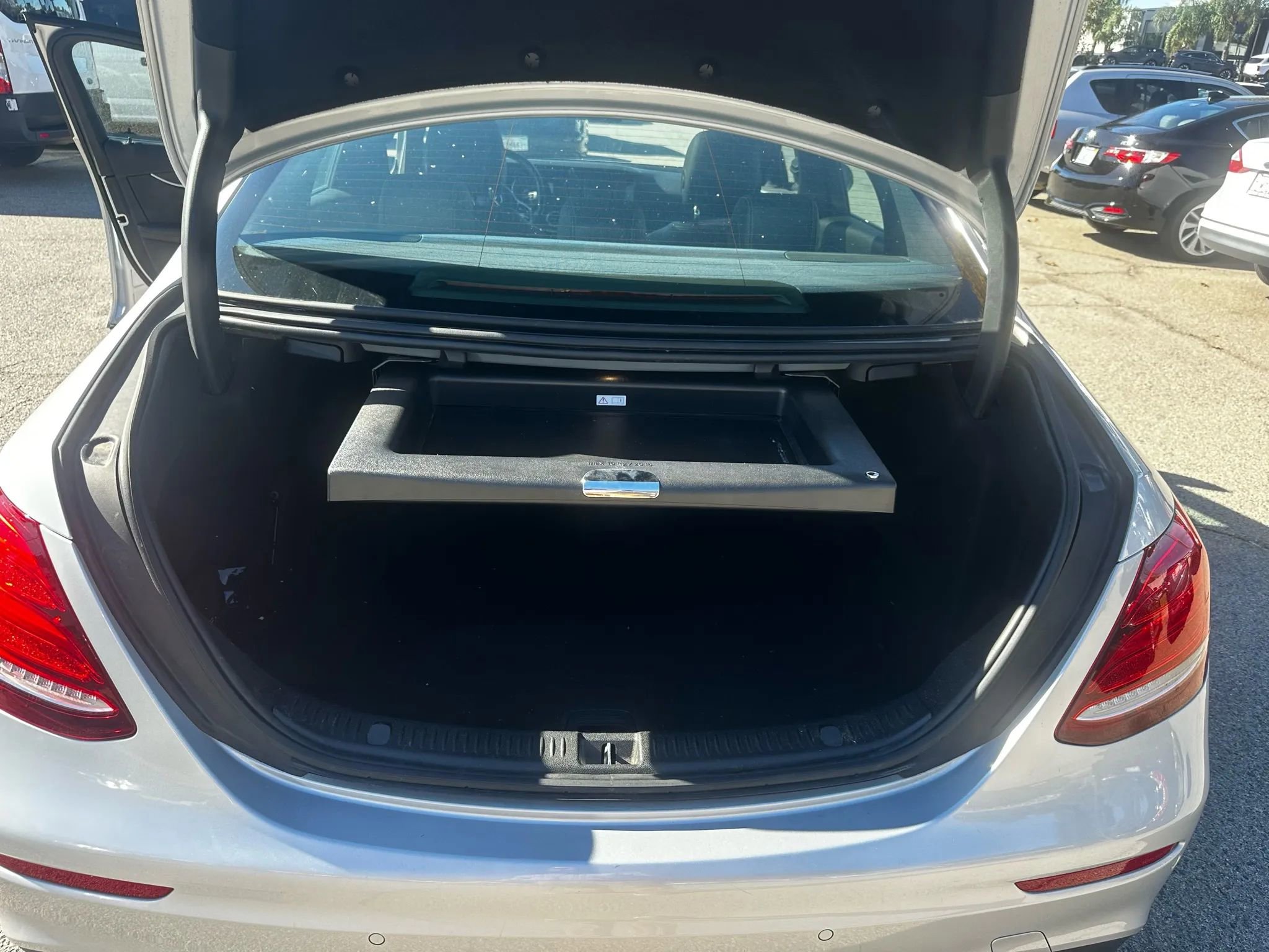 Used 2019 Mercedes-Benz E 300 image 36