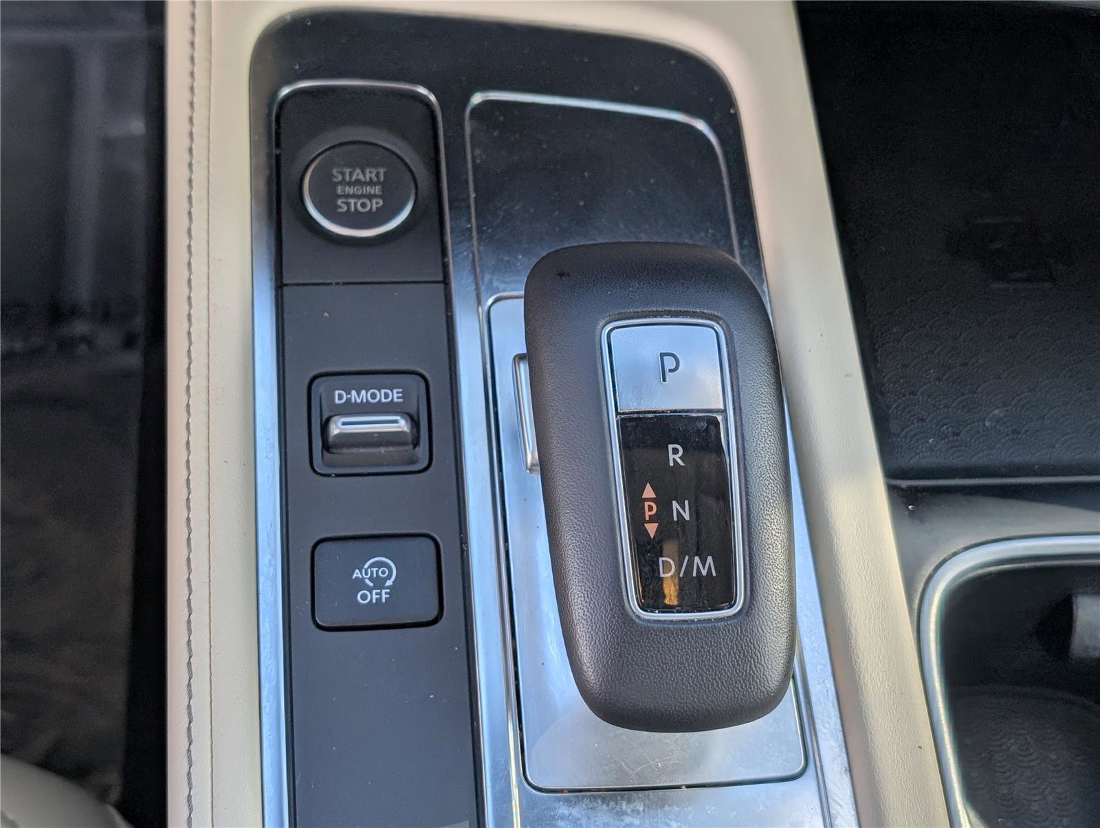 Used 2023 INFINITI QX60 Luxe w/ Cargo Package image 29