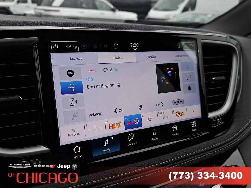 New 2026 Chrysler Pacifica Select w/ S Appearance Package image 32