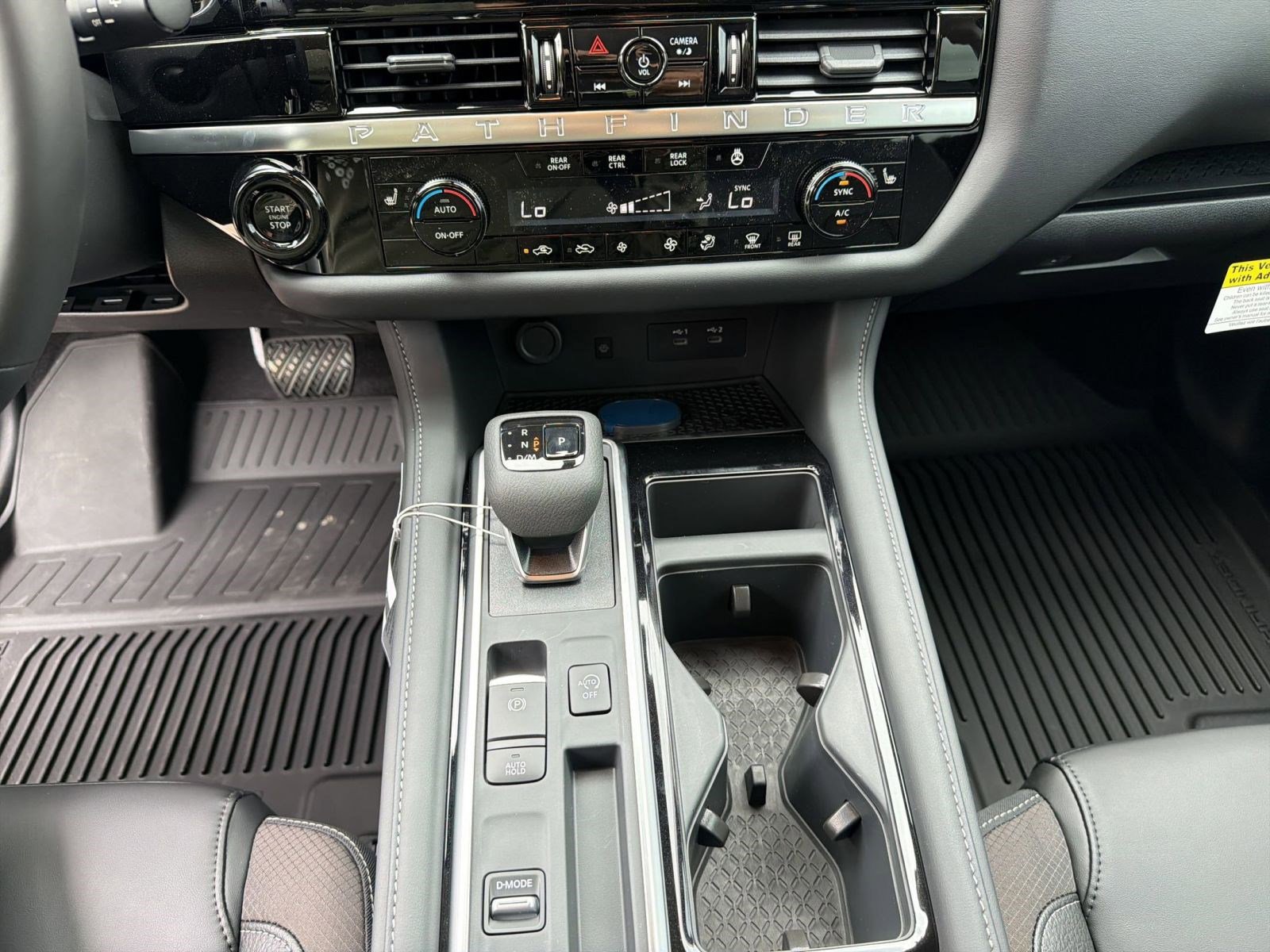 New 2026 Nissan Pathfinder SL image 18