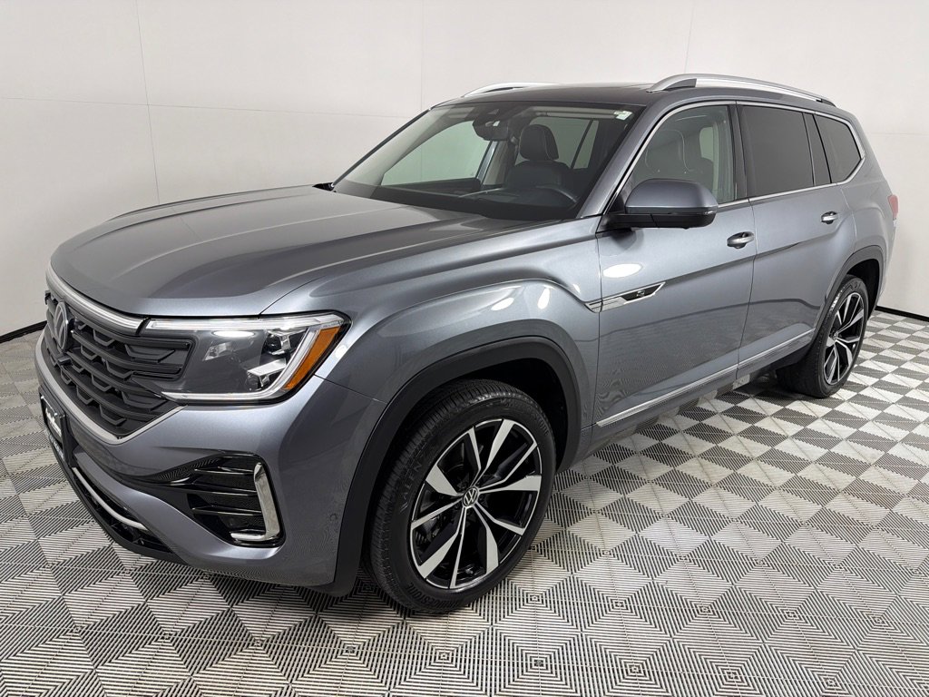 Used 2024 Volkswagen Atlas SEL Premium R-Line image 9