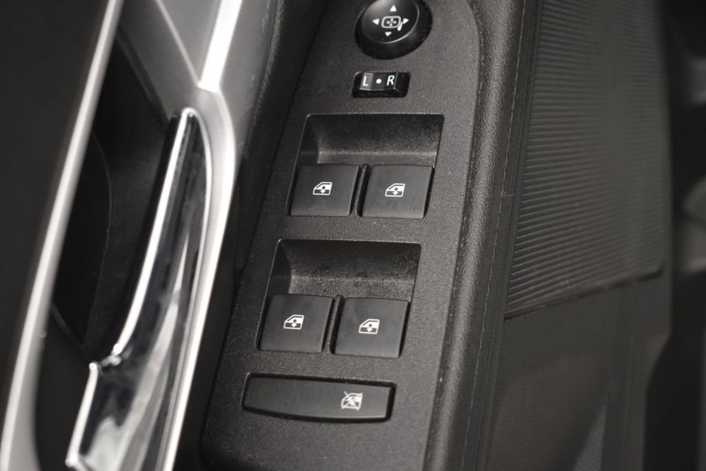 Used 2017 GMC Terrain SLE image 31