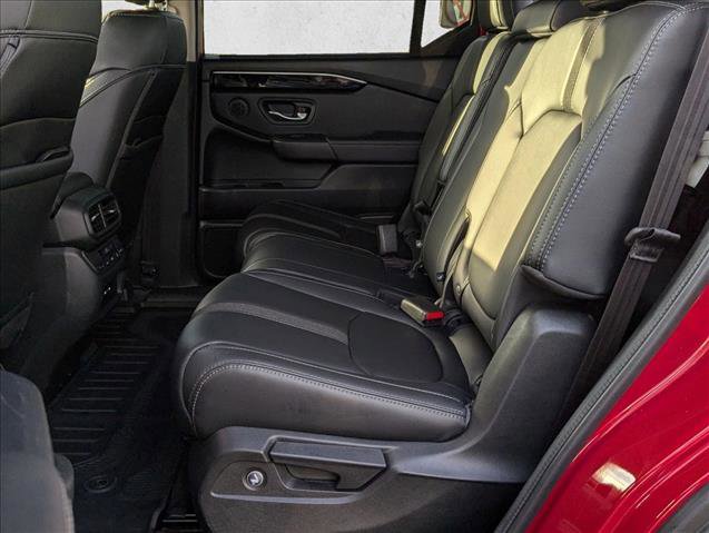 Used 2024 Honda Pilot Touring image 19