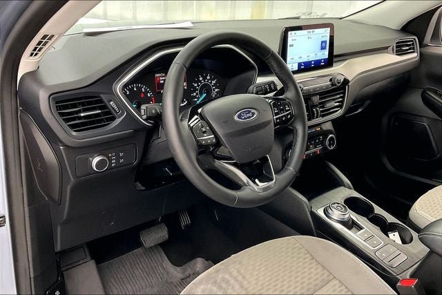 Used 2022 Ford Escape SE w/ Cold Weather Package AWD/4WD image 16