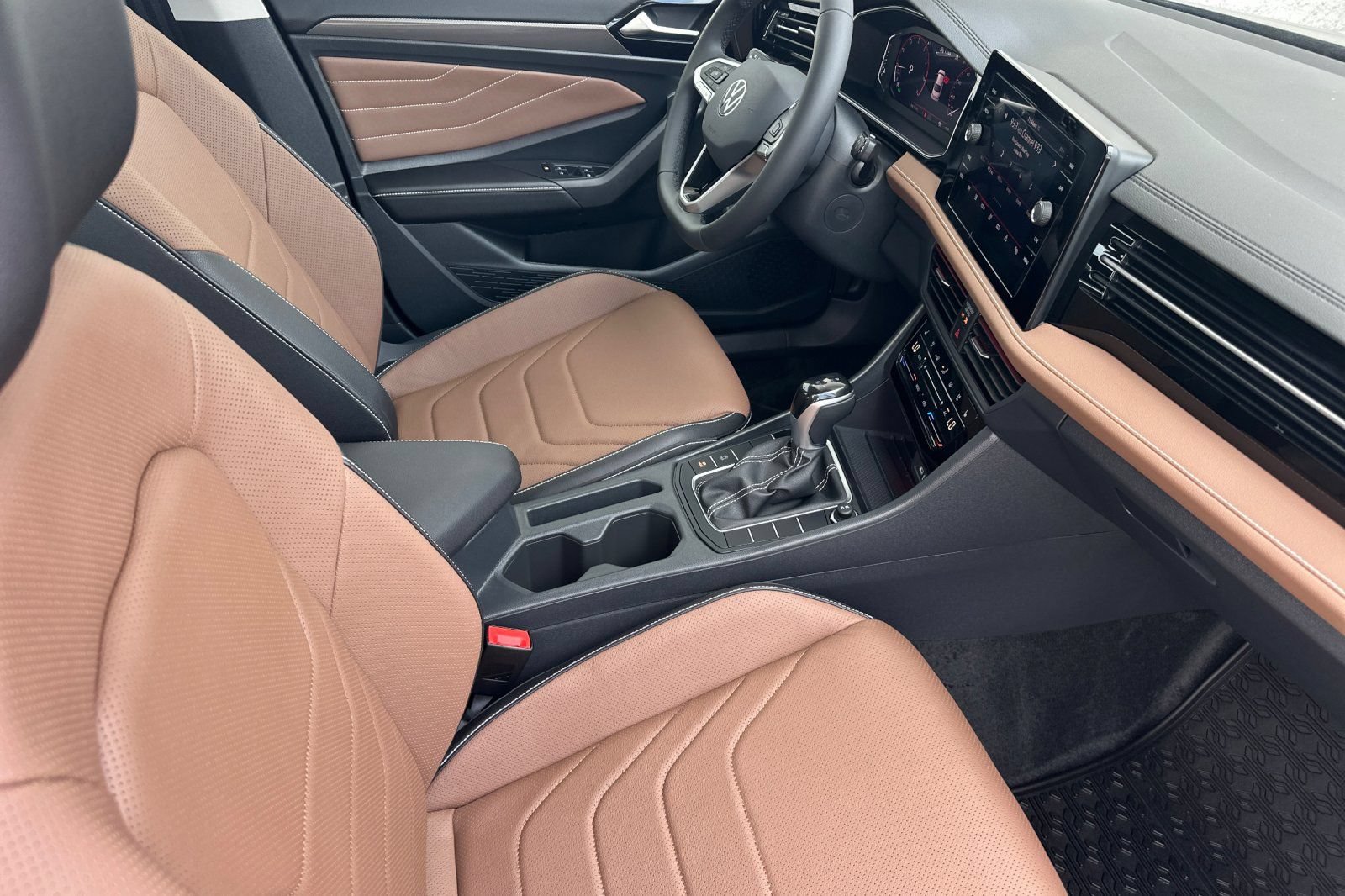 New 2026 Volkswagen Jetta SEL FWD image 13