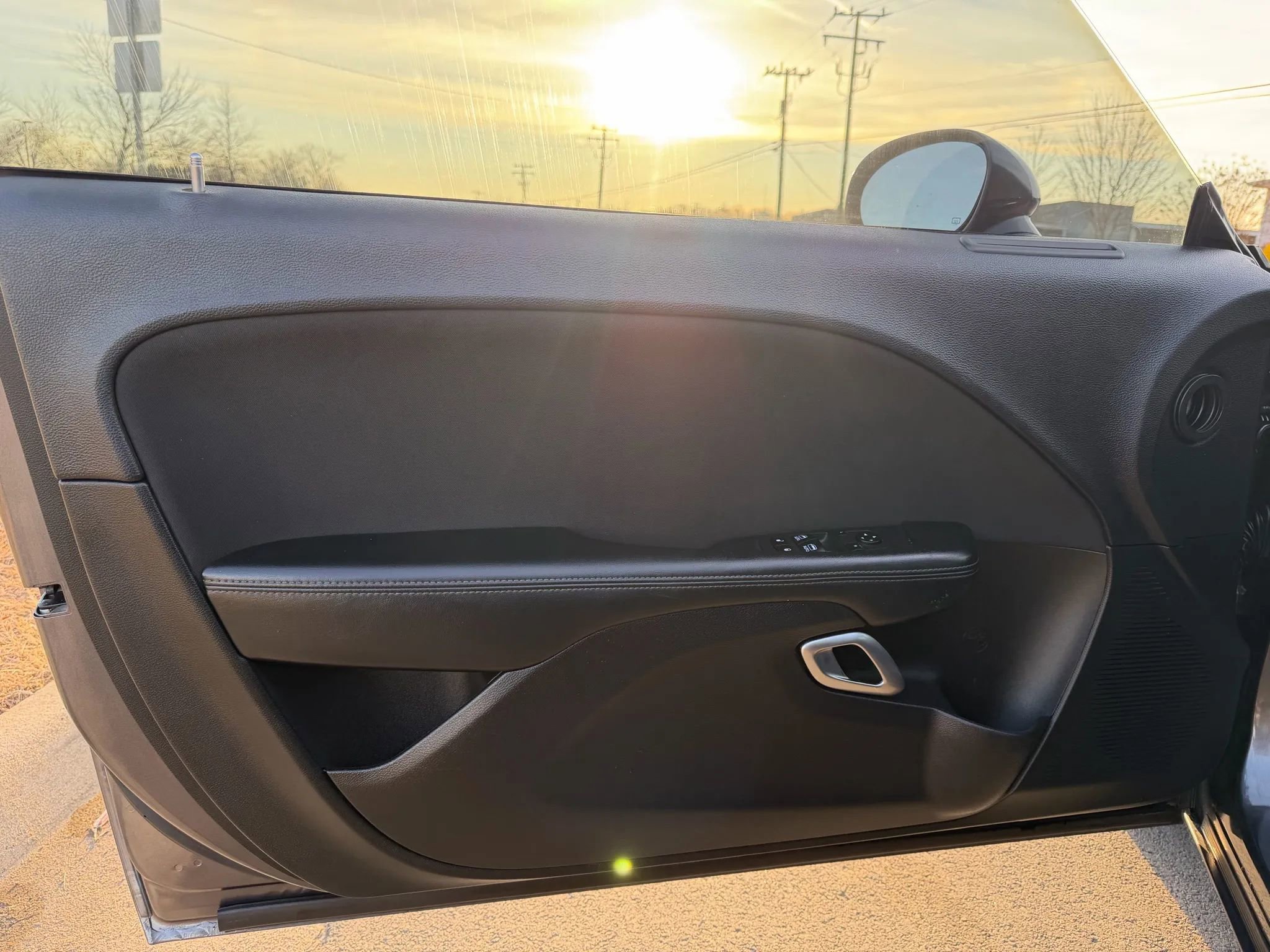 Used 2019 Dodge Challenger SXT image 14