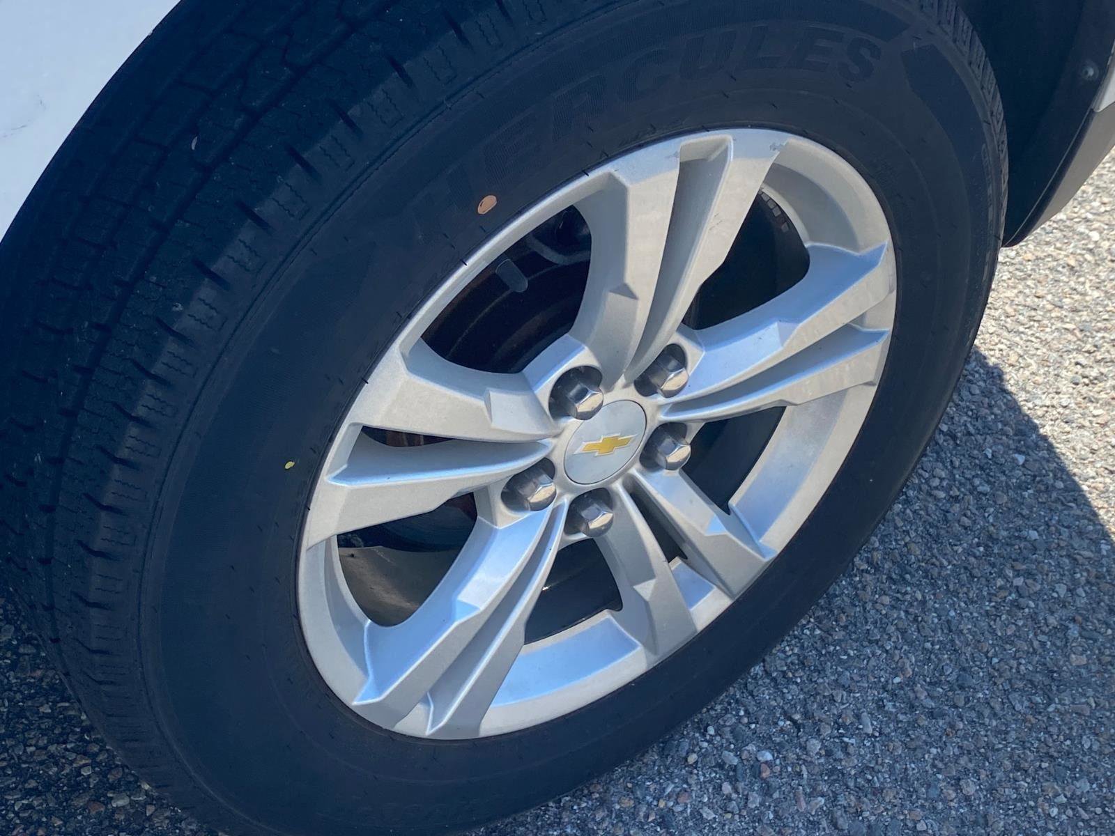 Used 2014 Chevrolet Equinox LS FWD image 18