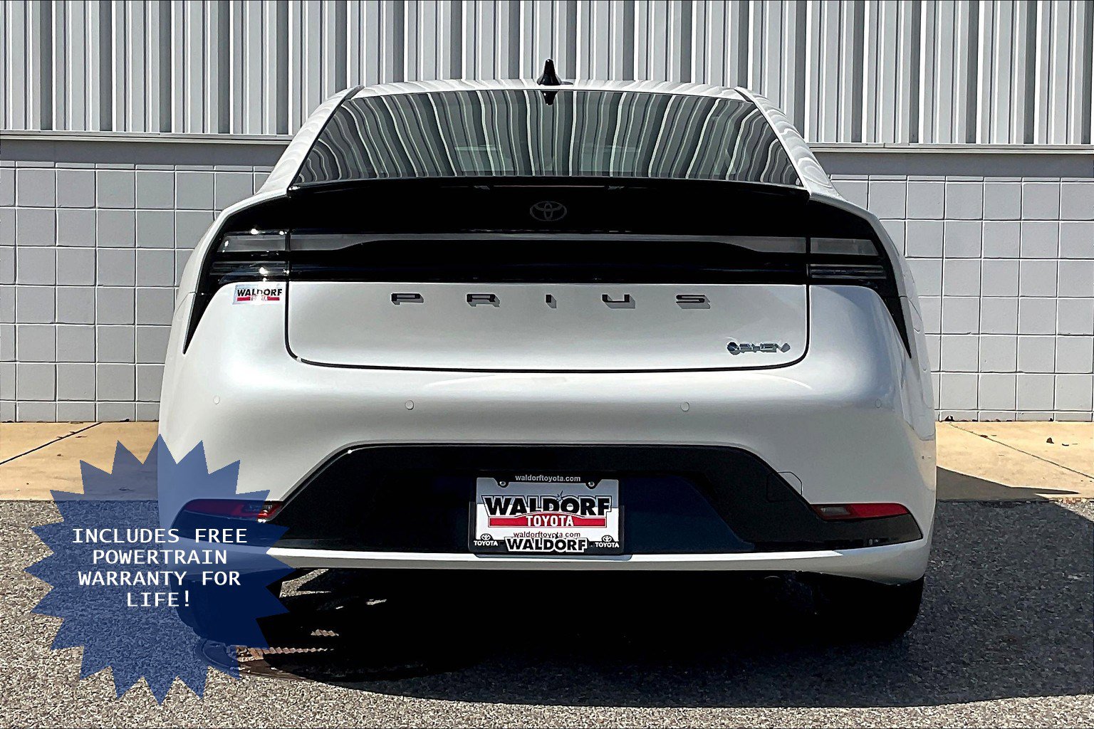 New 2026 Toyota Prius Plug-In Hybrid FWD image 5