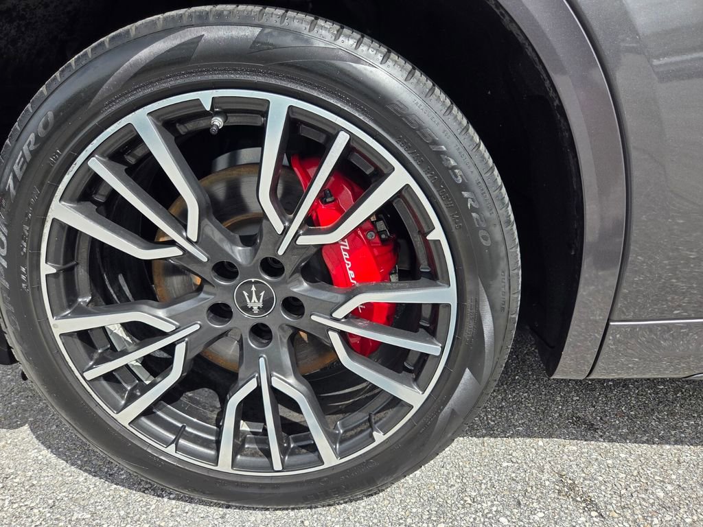 Used 2023 Maserati Grecale Modena image 10