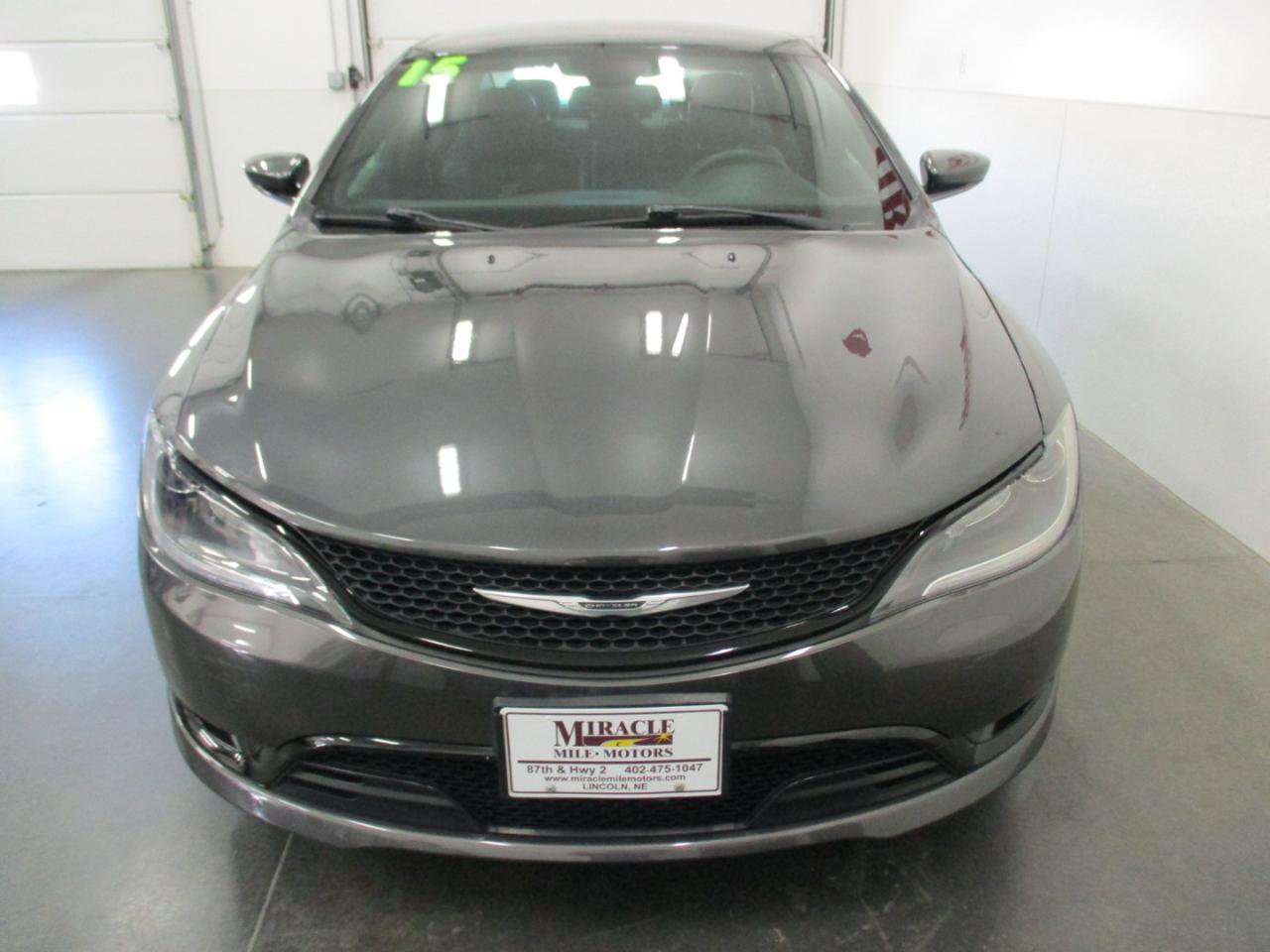 Used 2015 Chrysler 200 S w/ Comfort Group AWD/4WD image 8
