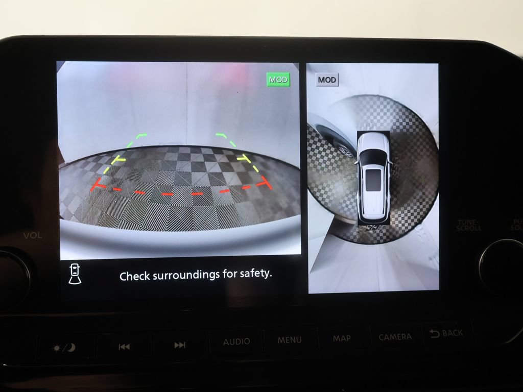 Used 2023 Nissan Pathfinder SL AWD/4WD image 45