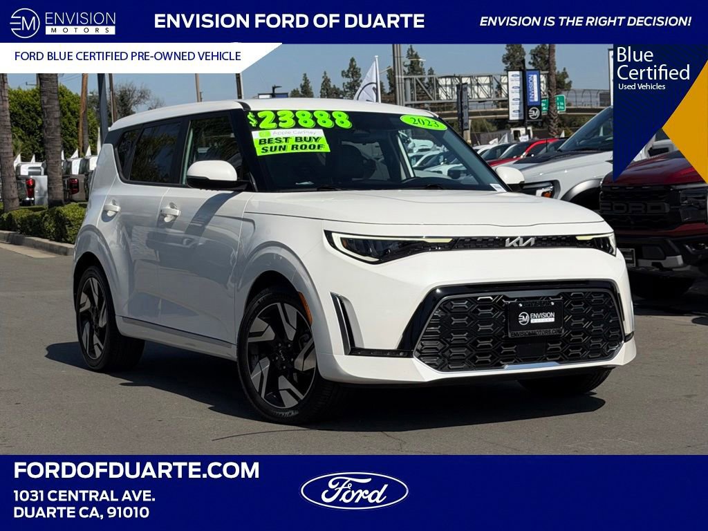 Used 2023 Kia Soul GT-Line w/ GT-Line Technology Package FWD image 1