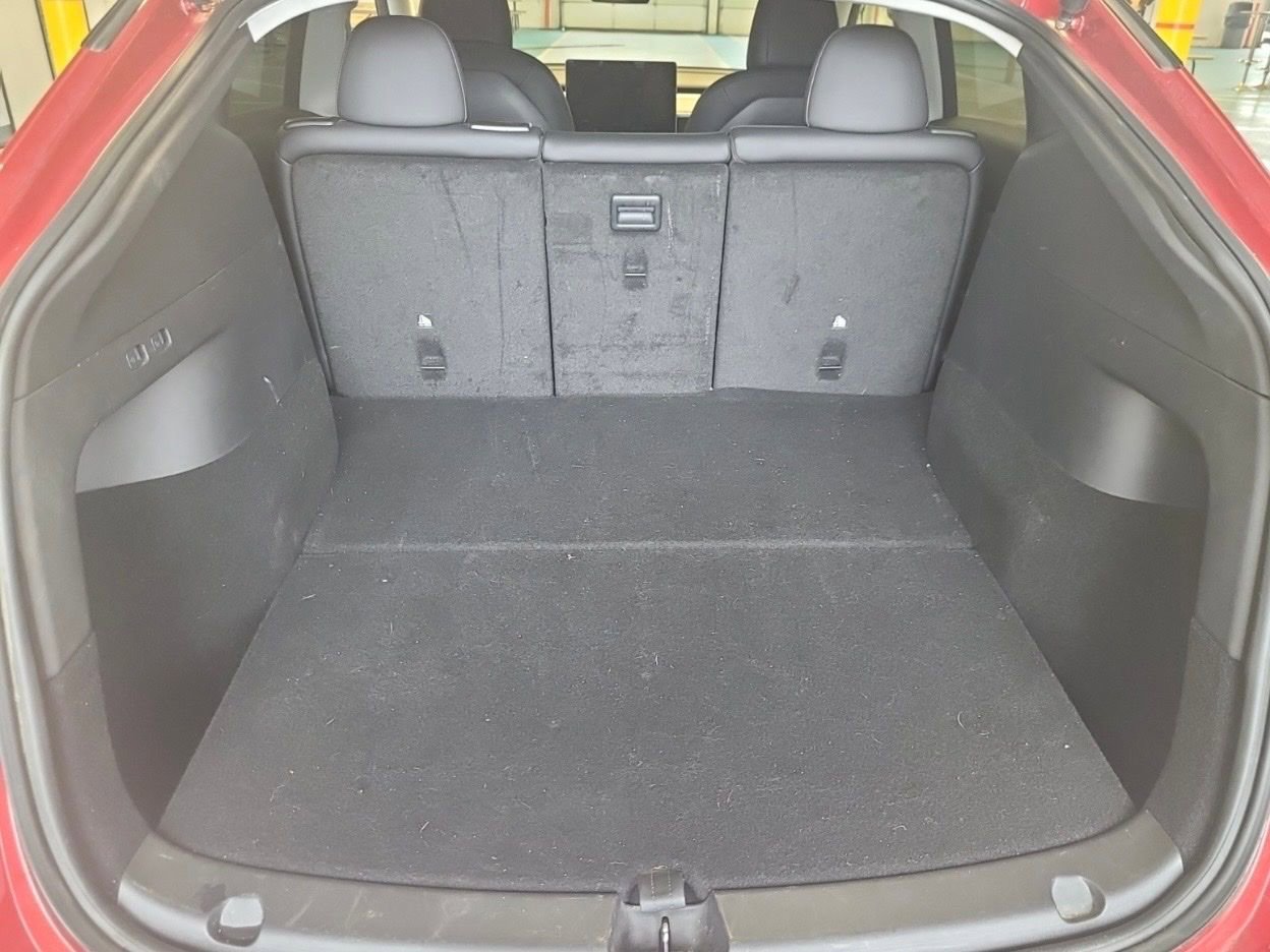 Used 2021 Tesla Model Y Long Range image 7