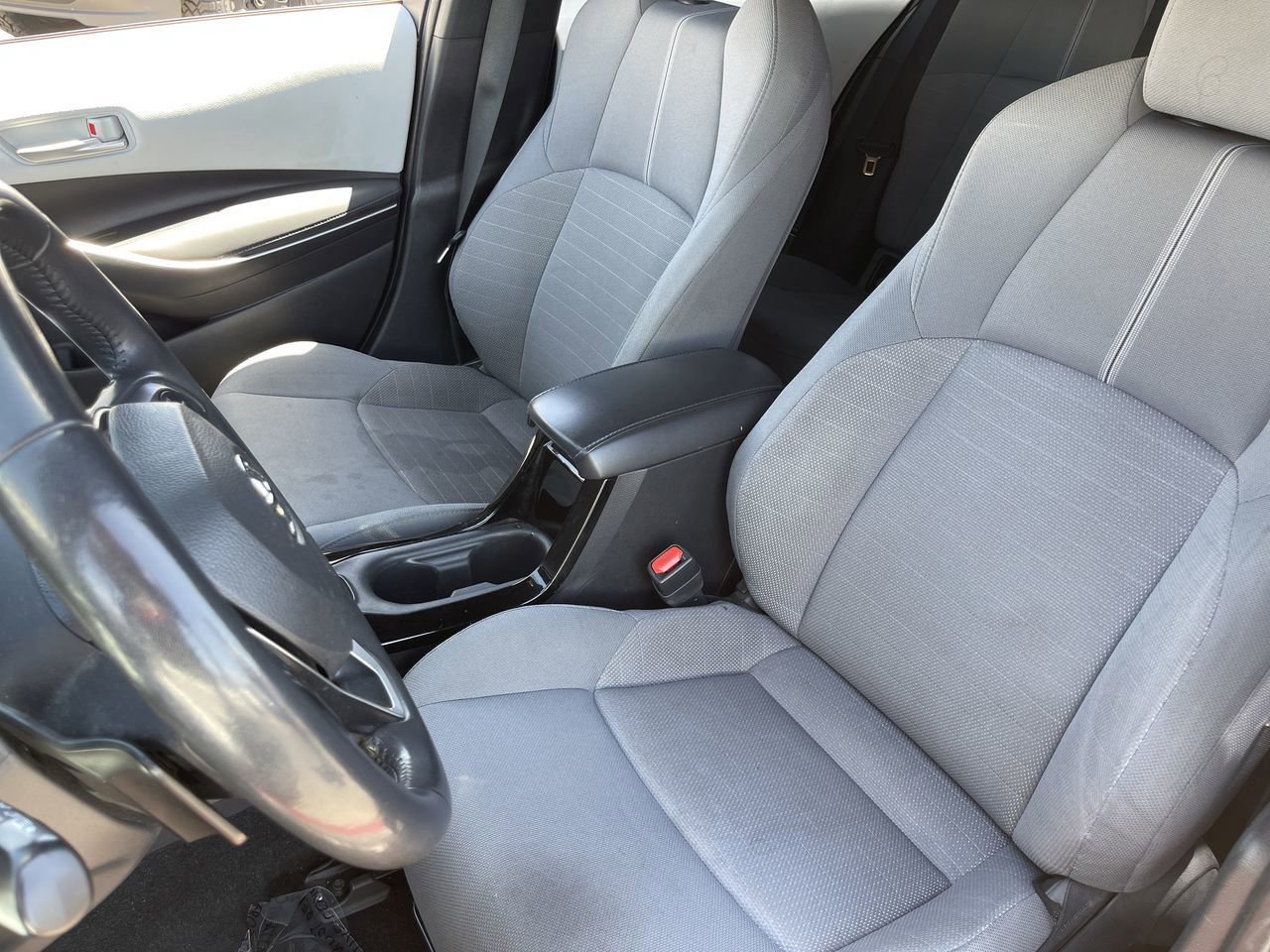 Used 2022 Toyota Corolla SE w/ Carpet Mat Package (TMS) FWD image 21