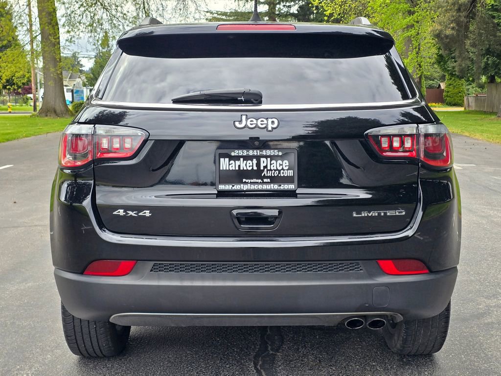 Used 2017 Jeep Compass Limited w/ Navigation Group AWD/4WD image 5