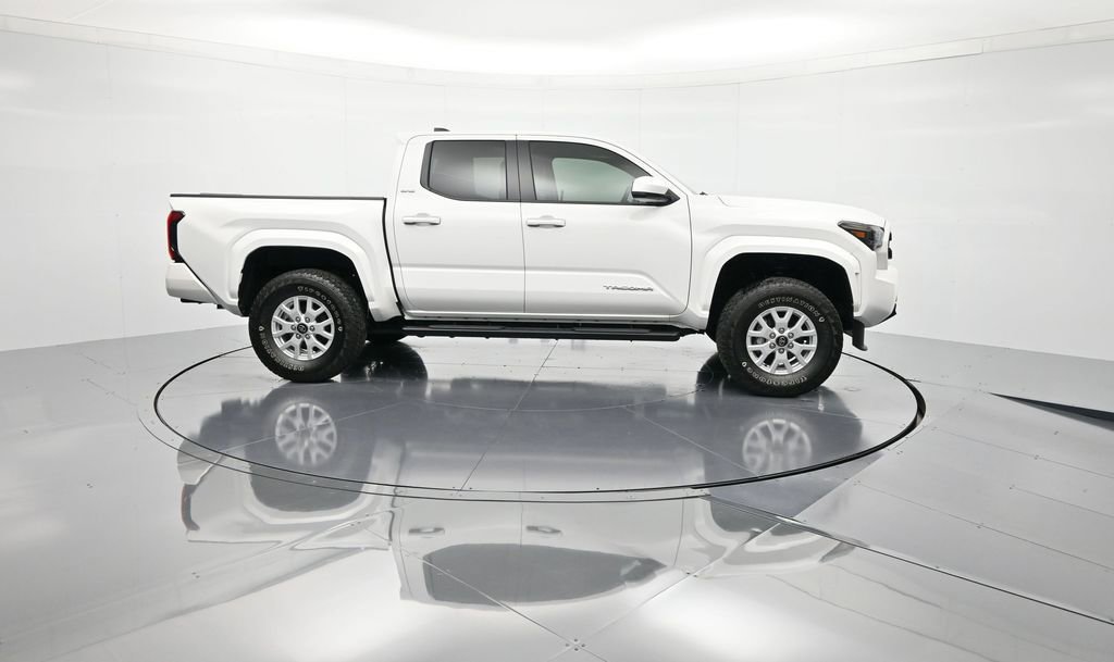 Used 2024 Toyota Tacoma SR5 image 5