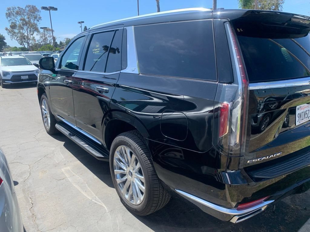 Used 2024 Cadillac Escalade Premium Luxury RWD image 10