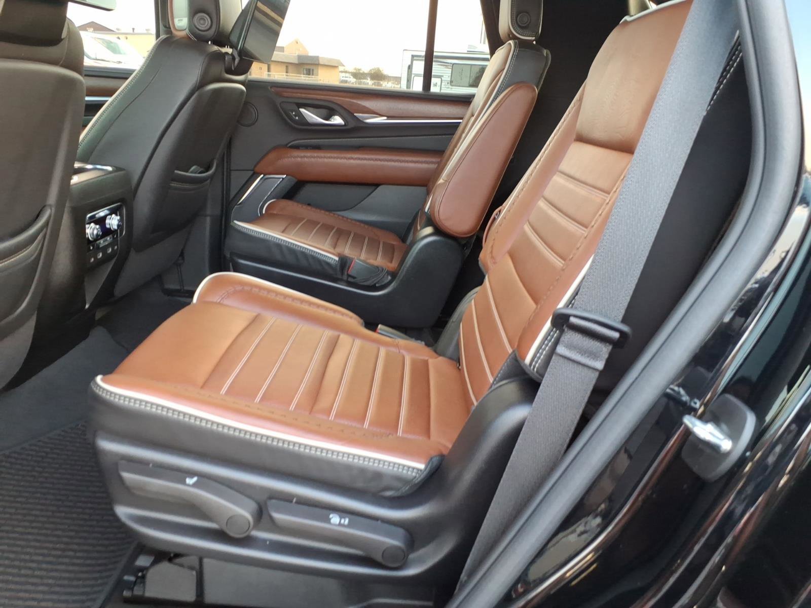 Used 2024 GMC Yukon Denali Ultimate image 10