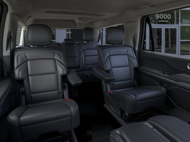 New 2026 Lincoln Navigator L Premier AWD/4WD image 11