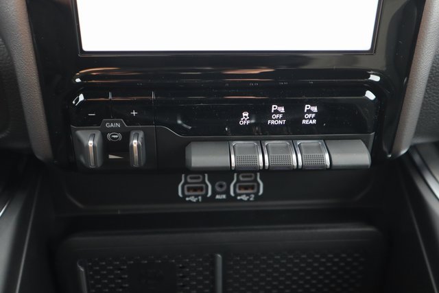 New 2026 RAM 1500 4x4 Crew Cab image 14