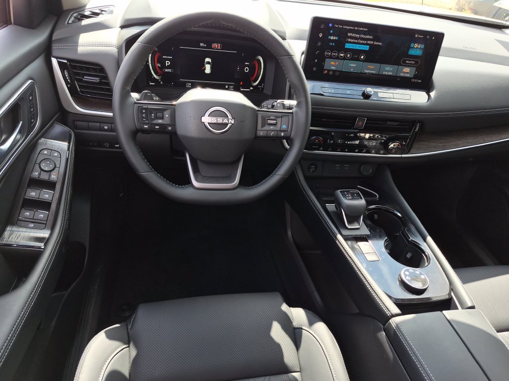 New 2026 Nissan Rogue Platinum w/ Platinum Premium Package AWD/4WD image 10