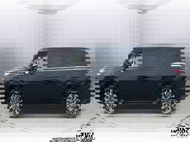 New 2025 INFINITI QX80 Luxe image 2