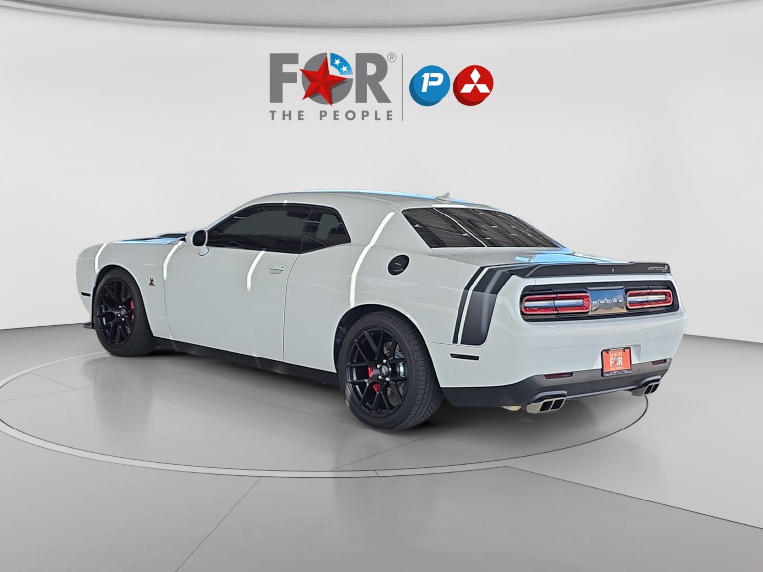 Used 2018 Dodge Challenger R/T Scat Pack w/ Leather Interior Group RWD image 7
