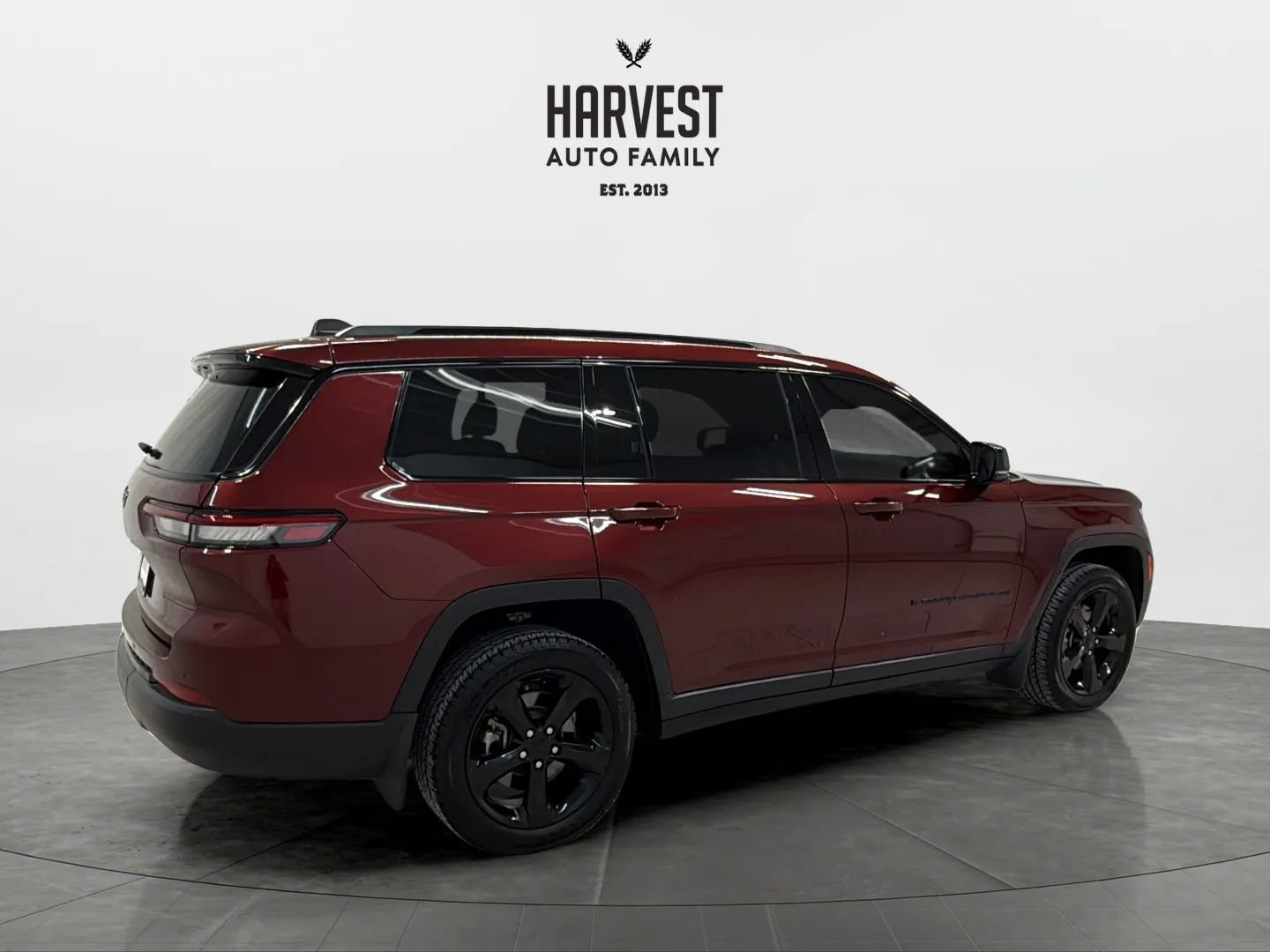 Used 2023 Jeep Grand Cherokee L Laredo AWD/4WD image 7