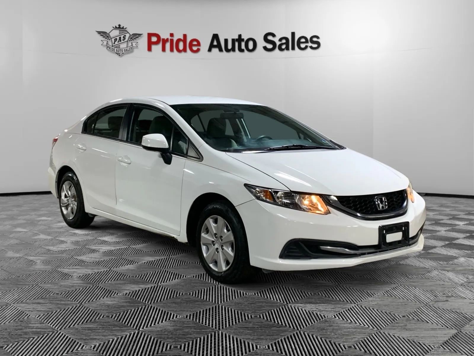 Used 2013 Honda Civic LX image 3