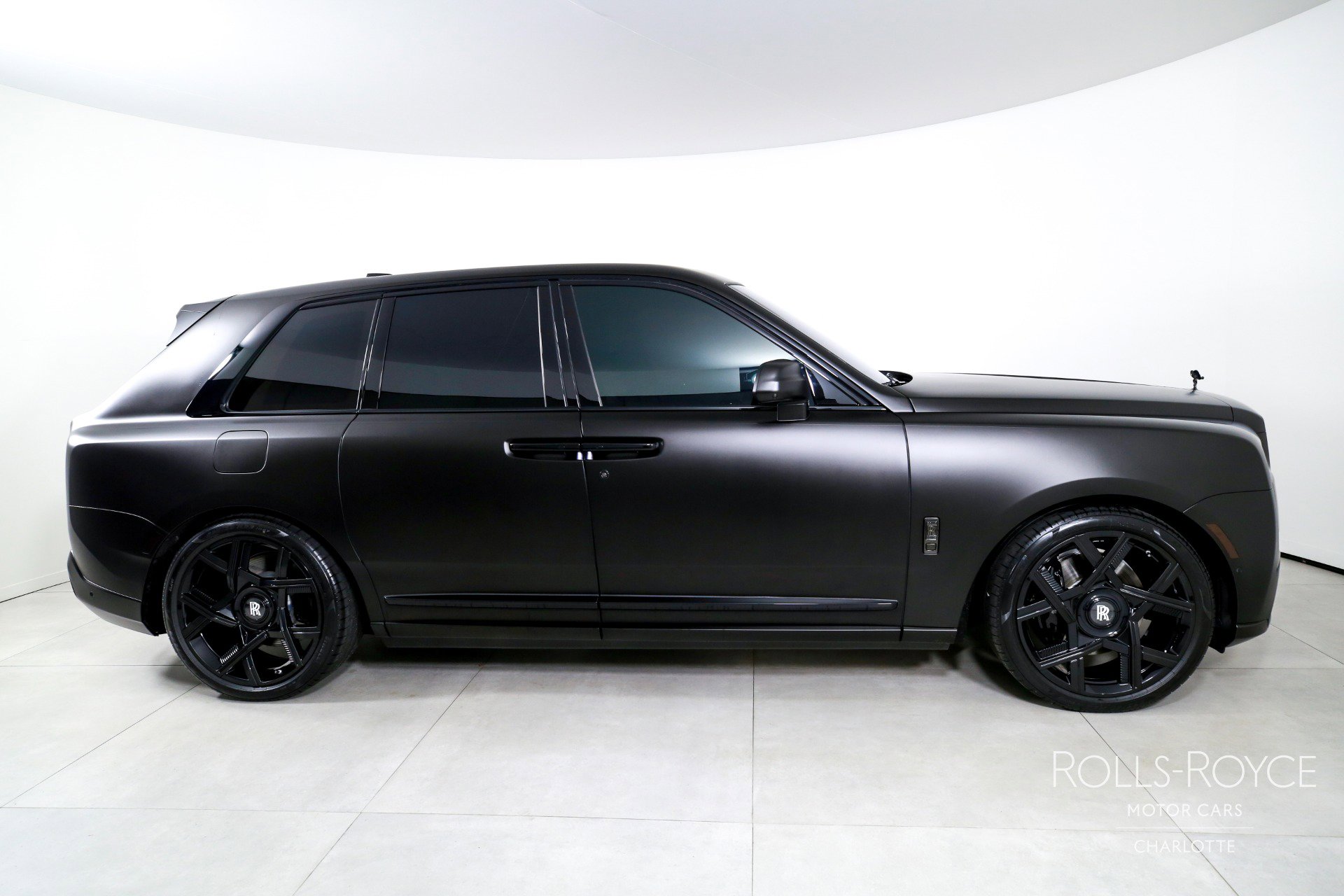Certified 2025 Rolls-Royce Cullinan Black Badge image 10