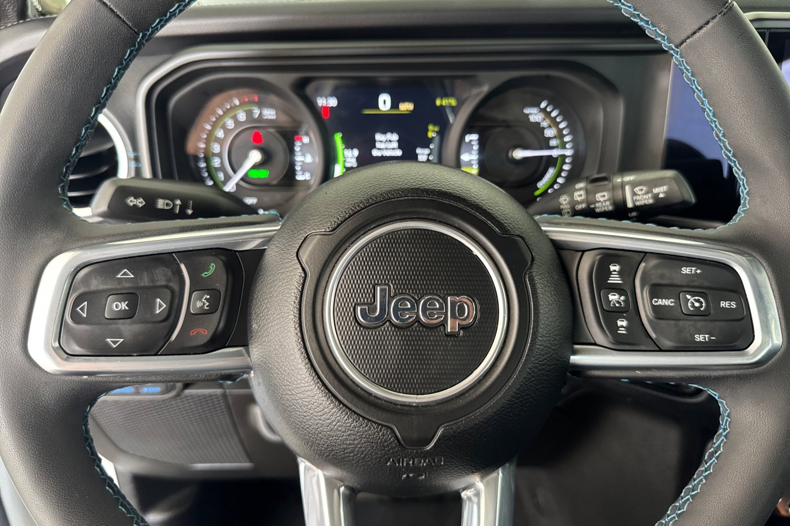 Used 2024 Jeep Wrangler High Altitude AWD/4WD image 23