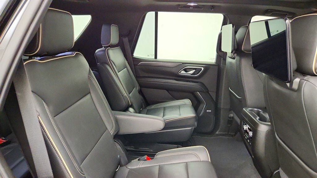 Used 2021 GMC Yukon SLT w/ SLT Premium Package AWD/4WD image 47