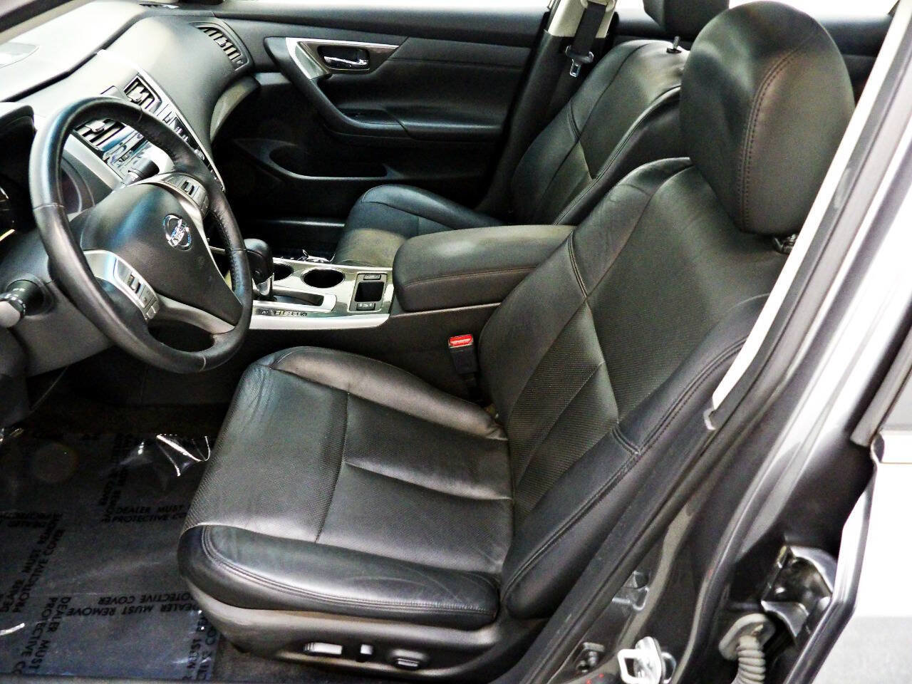 Used 2015 Nissan Altima 2.5 SL w/ Moonroof Package FWD image 8