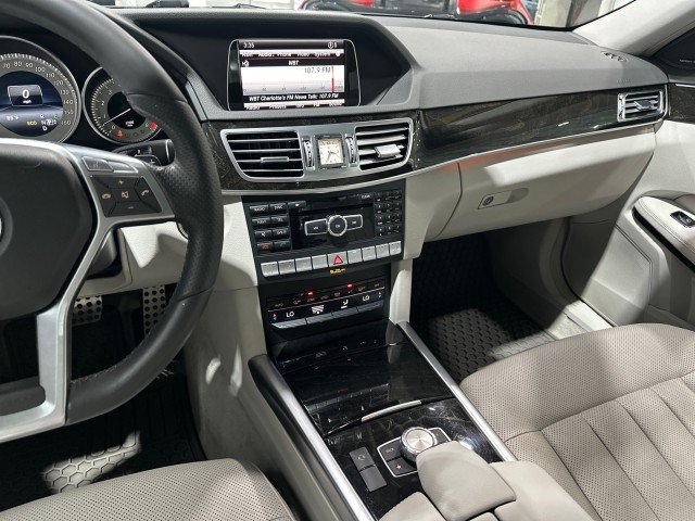 Used 2014 Mercedes-Benz E 550 4MATIC Sedan w/ Premium 1 Package image 4