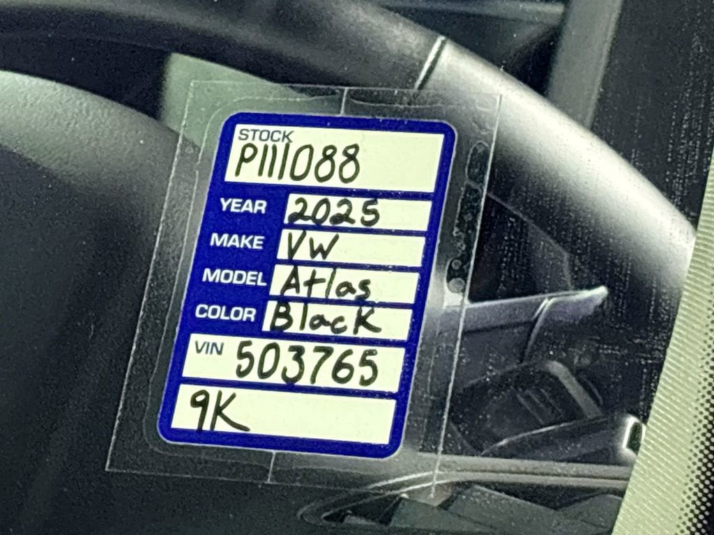 Certified 2025 Volkswagen Atlas Peak Edition SE image 25