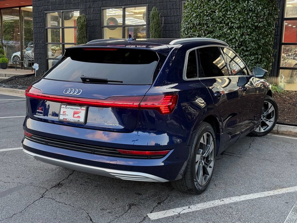 Used 2022 Audi e-tron Premium AWD/4WD image 12