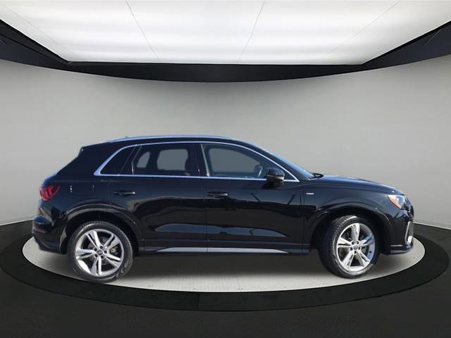 Used 2020 Audi Q3 2.0T Premium image 8
