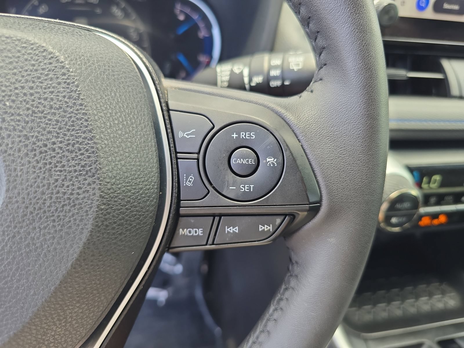 Used 2024 Toyota RAV4 SE AWD/4WD image 22